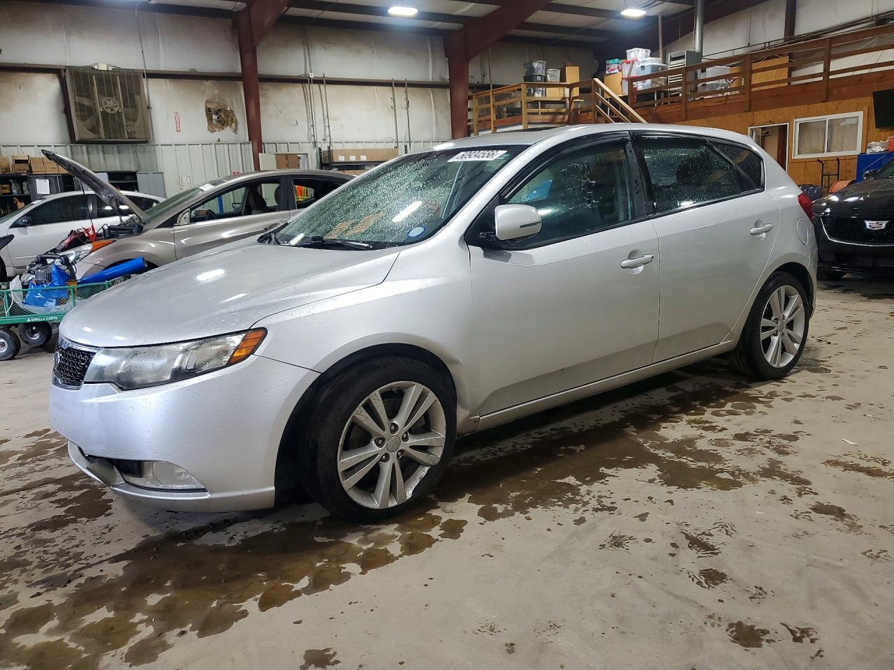 Salvage Kia Forte Image
