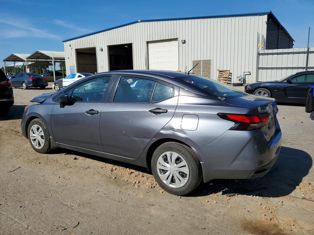 Nissan Versa S