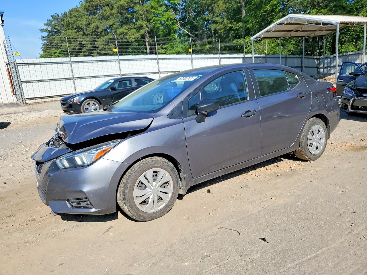 Salvage Nissan Versa Image
