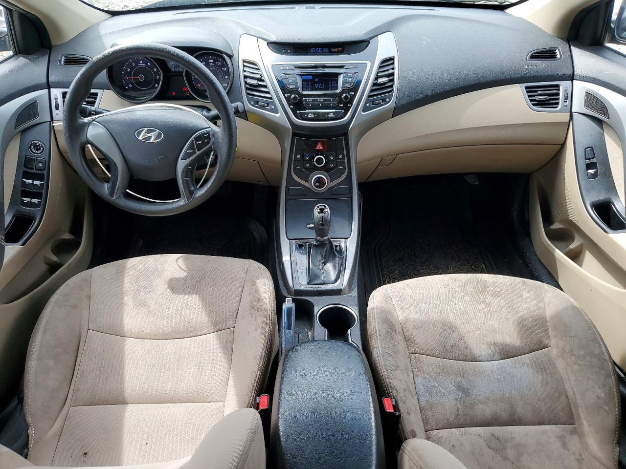 Hyundai ELANTRA Se