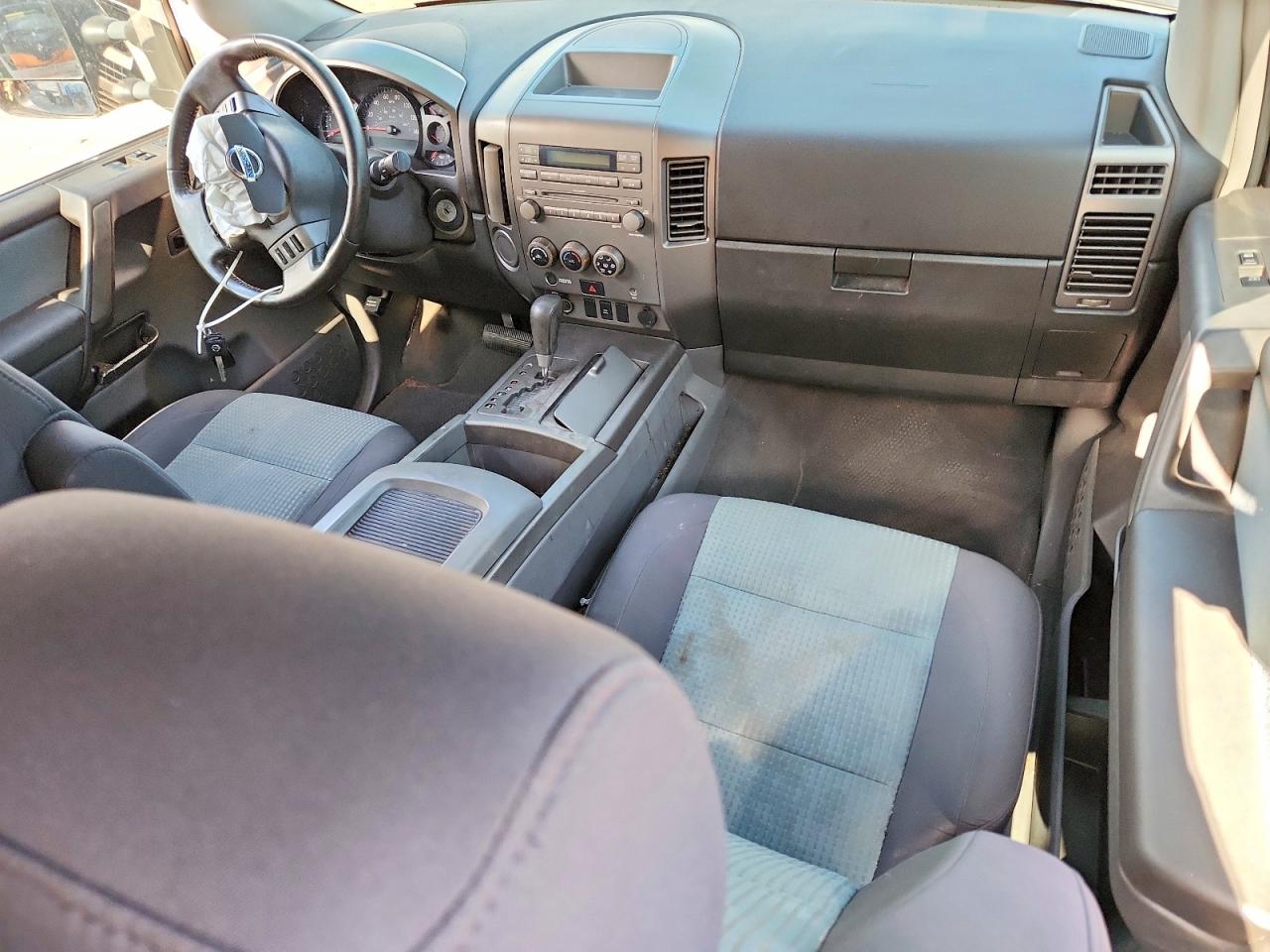 Nissan Titan Xe