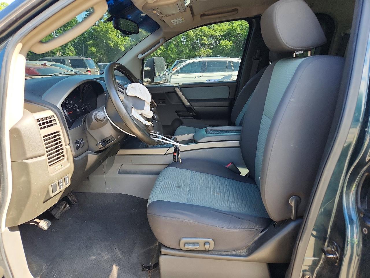 Nissan Titan Xe