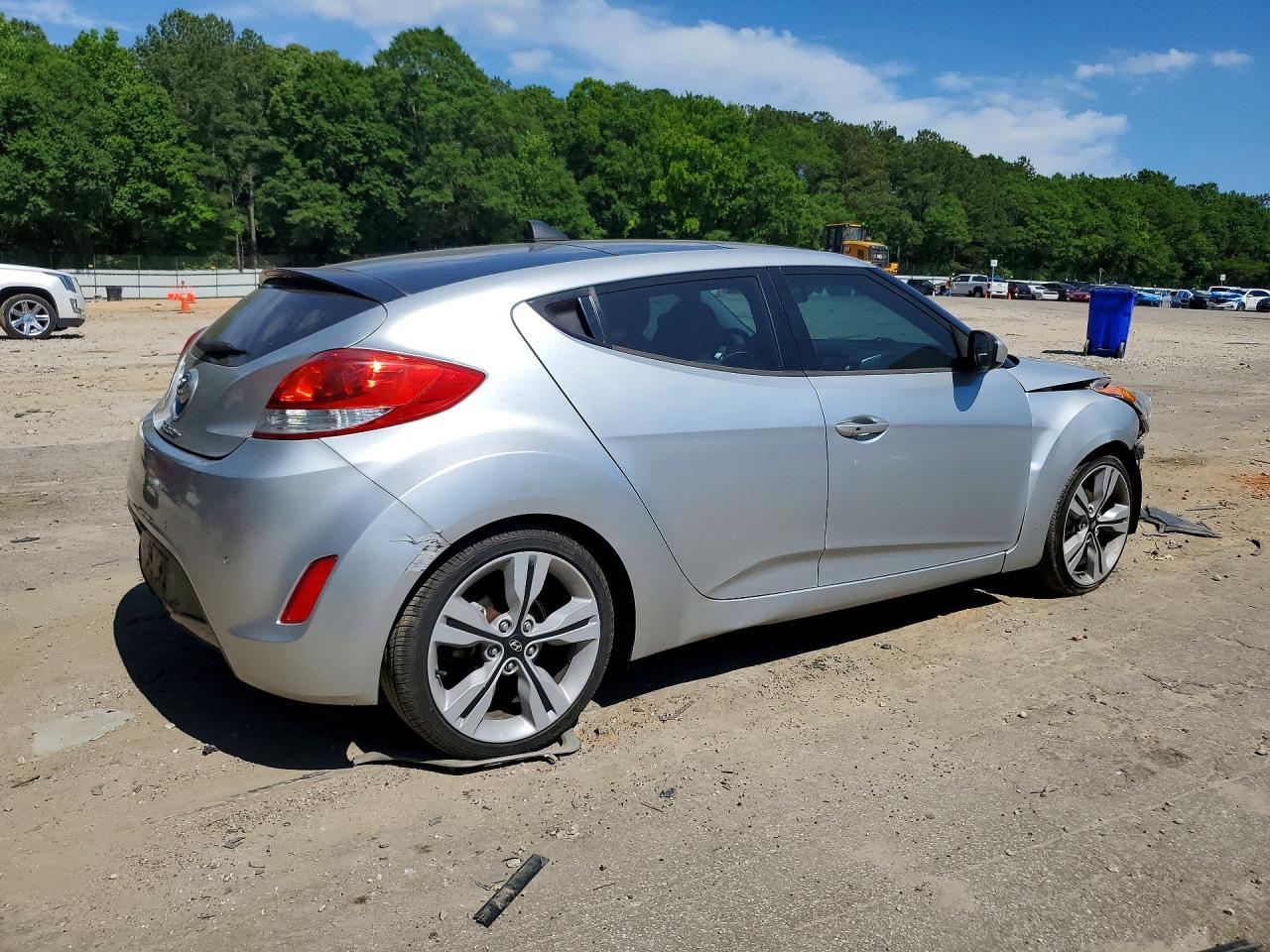 Hyundai VELOSTER Base