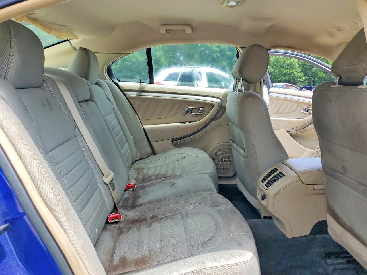 Ford Taurus Se