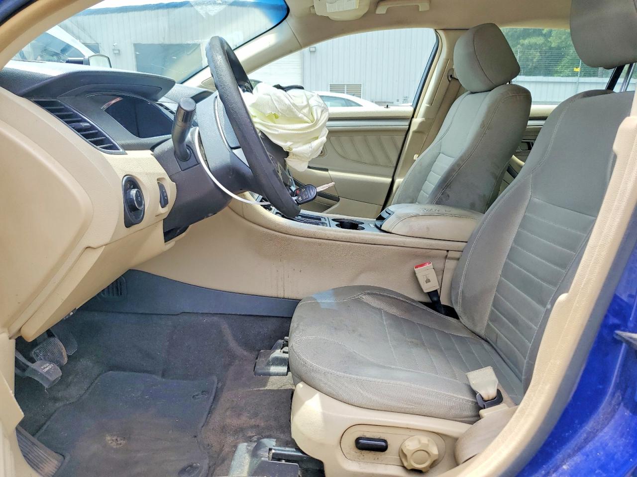 Ford Taurus Se