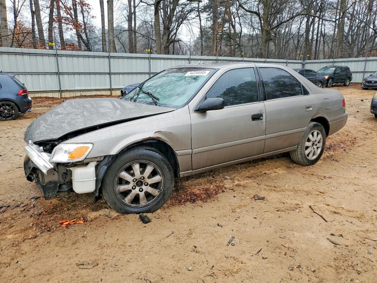 Salvage Toyota Camry Image