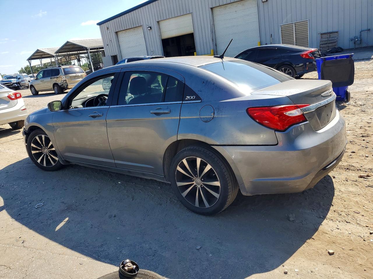 Chrysler 200 S