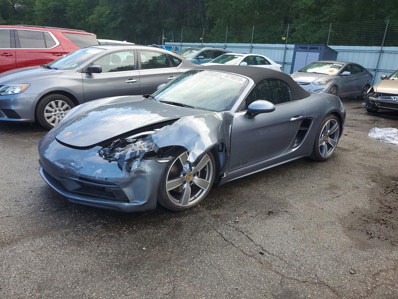 Salvage Porsche Boxster Image