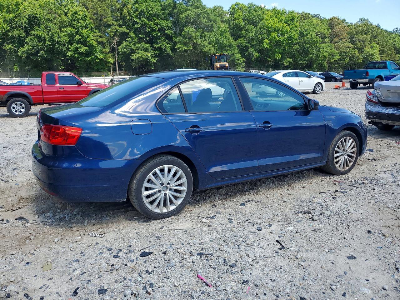 Volkswagen Jetta Base