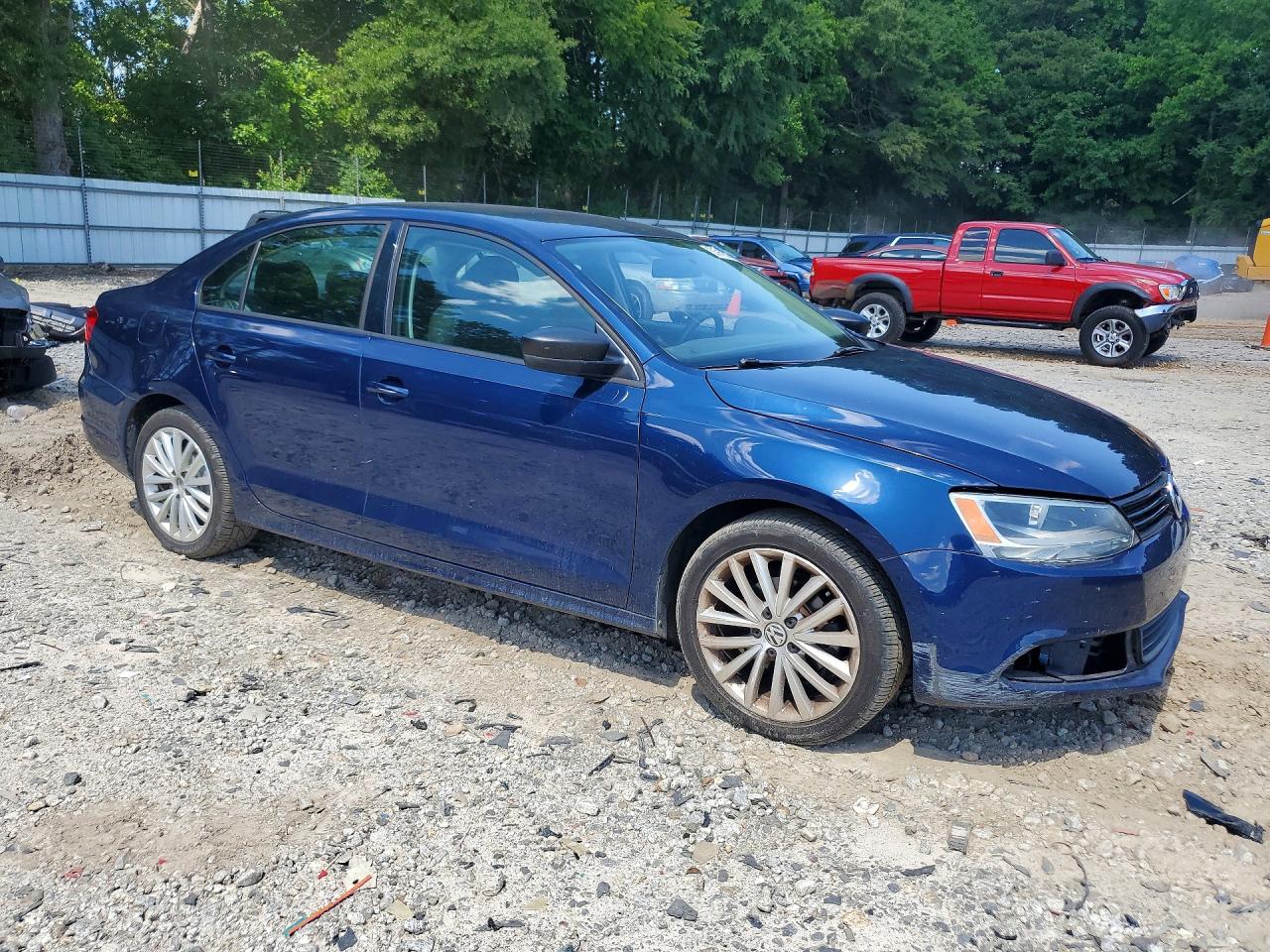 Volkswagen Jetta Base