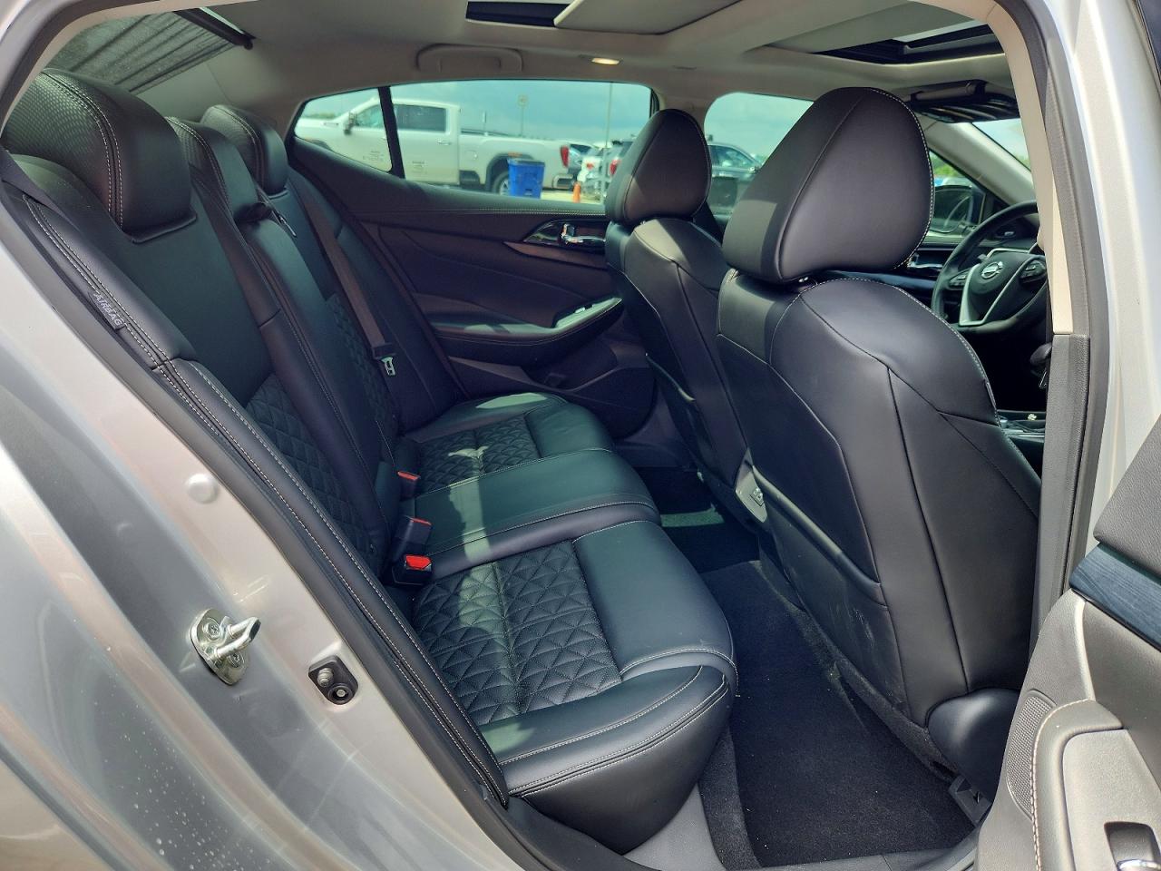 Nissan Maxima Platinum