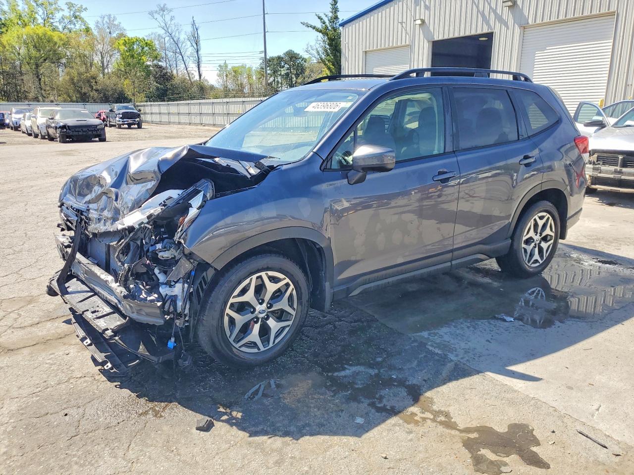 Salvage Subaru Forester Image