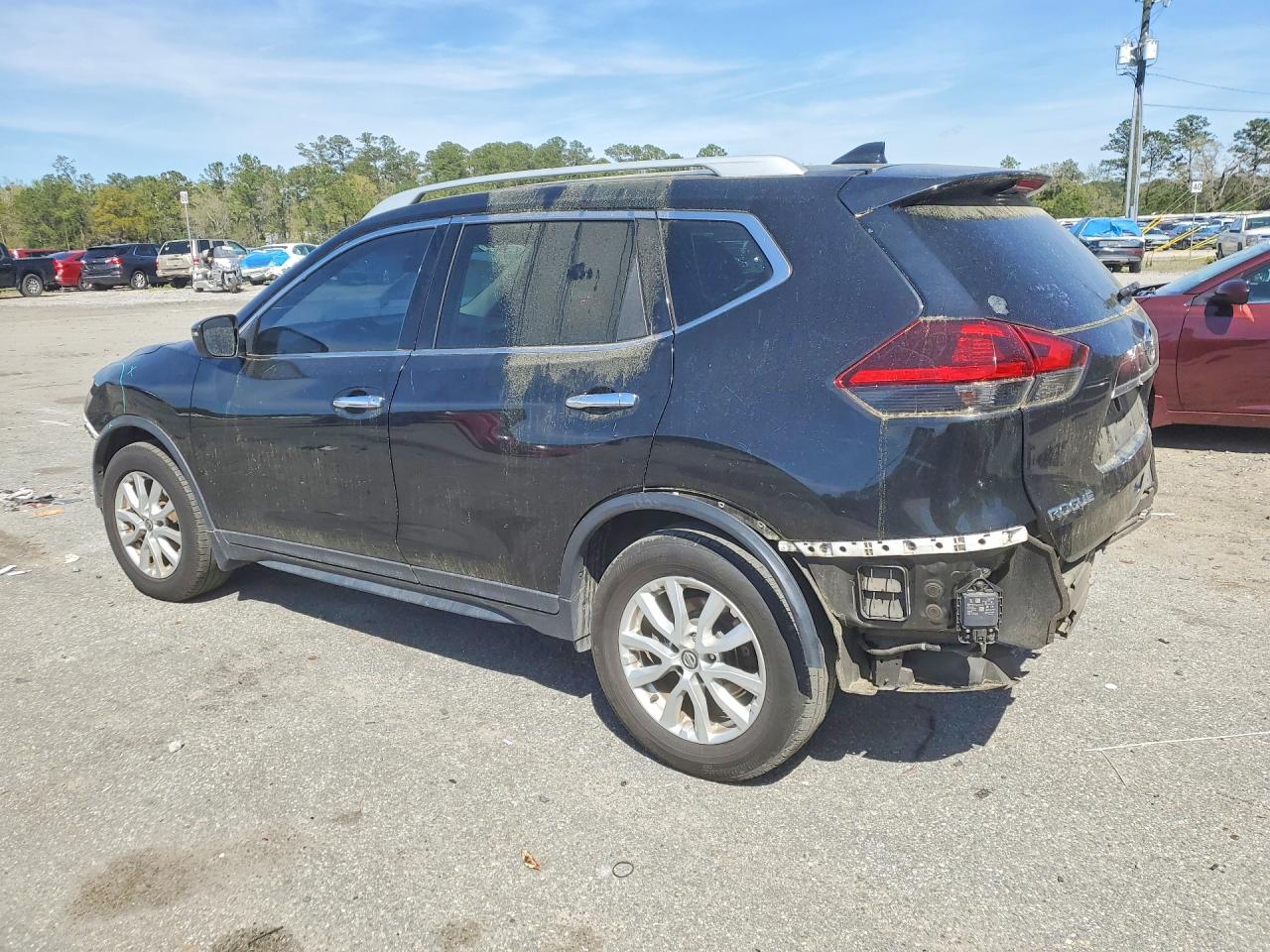 Nissan Rogue S