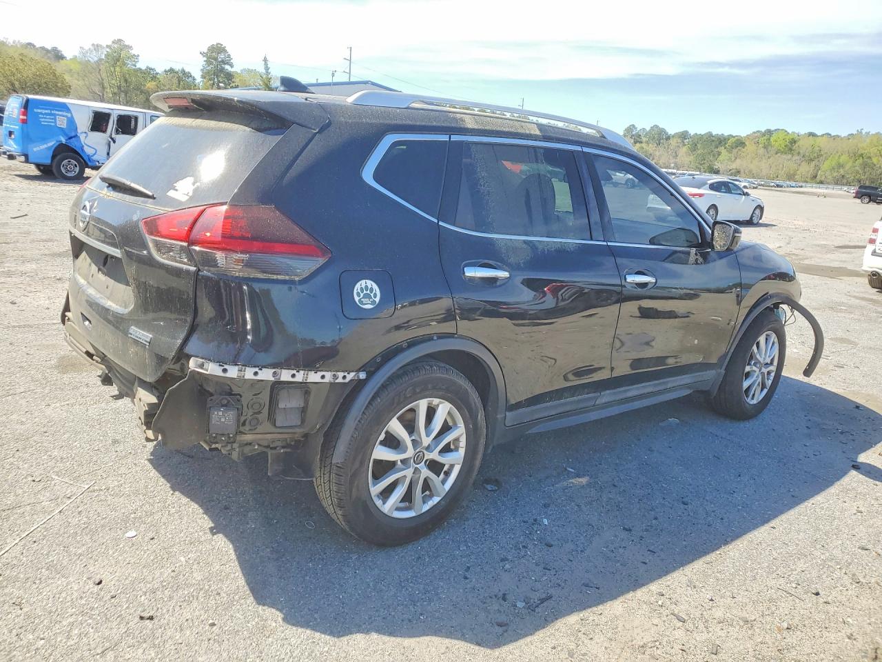 Nissan Rogue S