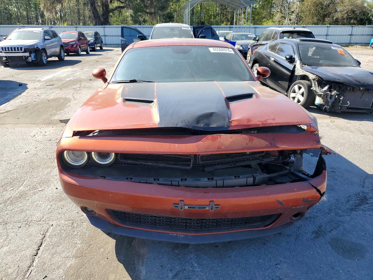 Dodge Challenger Sxt