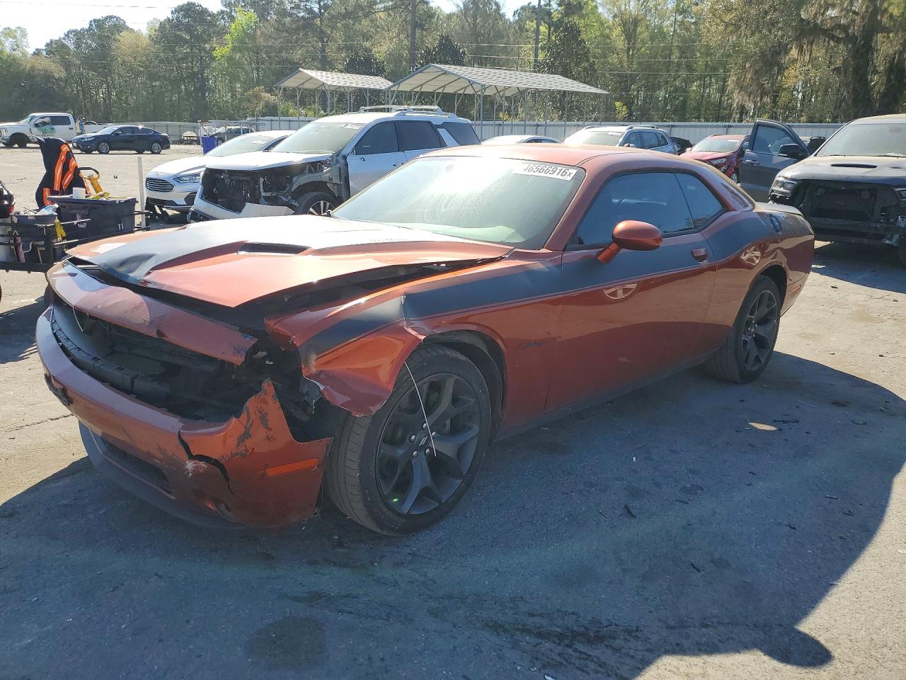 Salvage Dodge Challenger Image