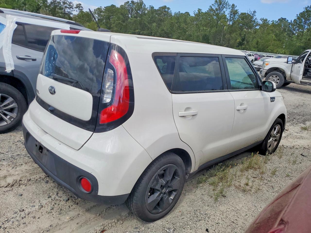Kia Soul Base