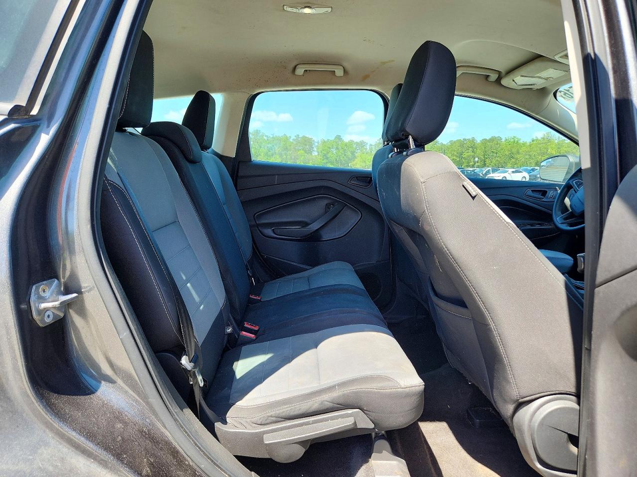 Ford Escape S
