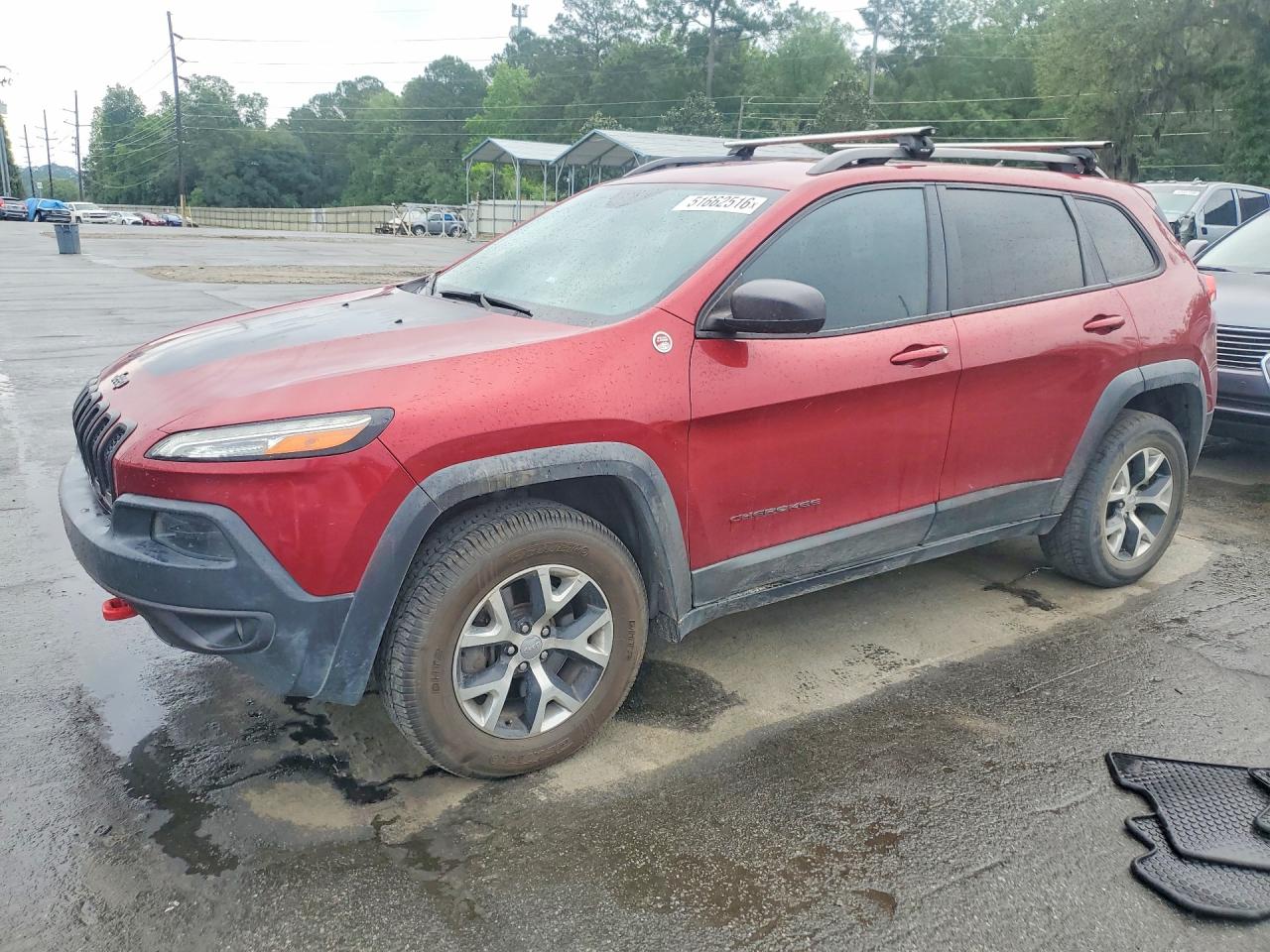 Salvage Jeep Cherokee Image