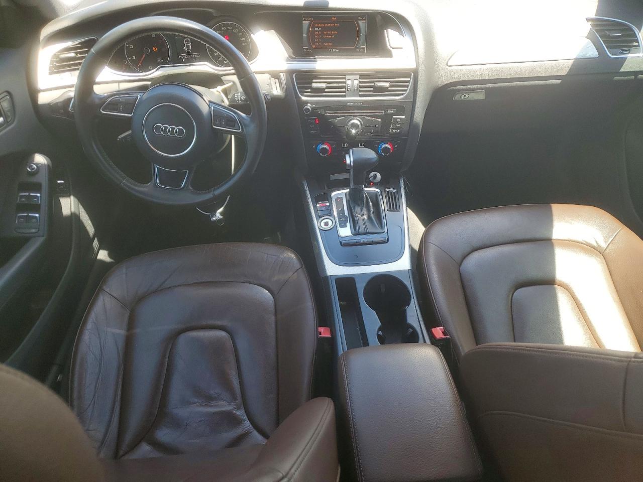 Audi A4 Premium S-line