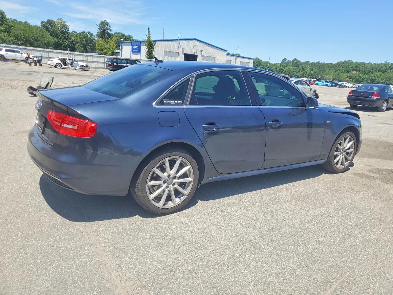 Audi A4 Premium S-line