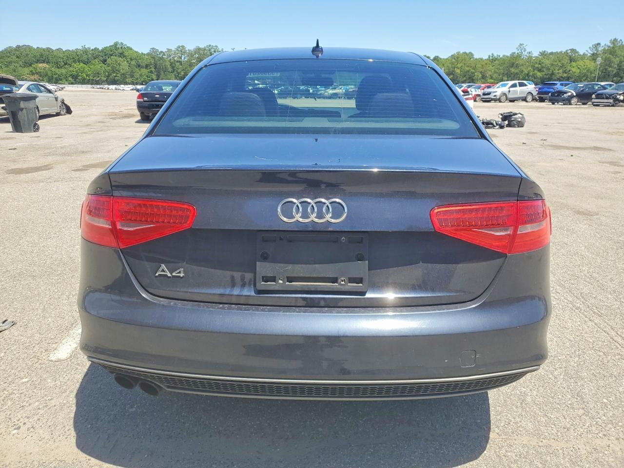 Audi A4 Premium S-line