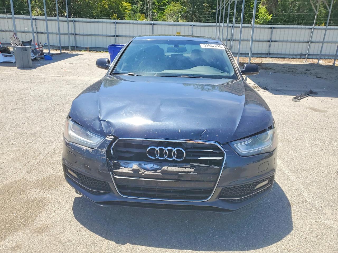 Audi A4 Premium S-line