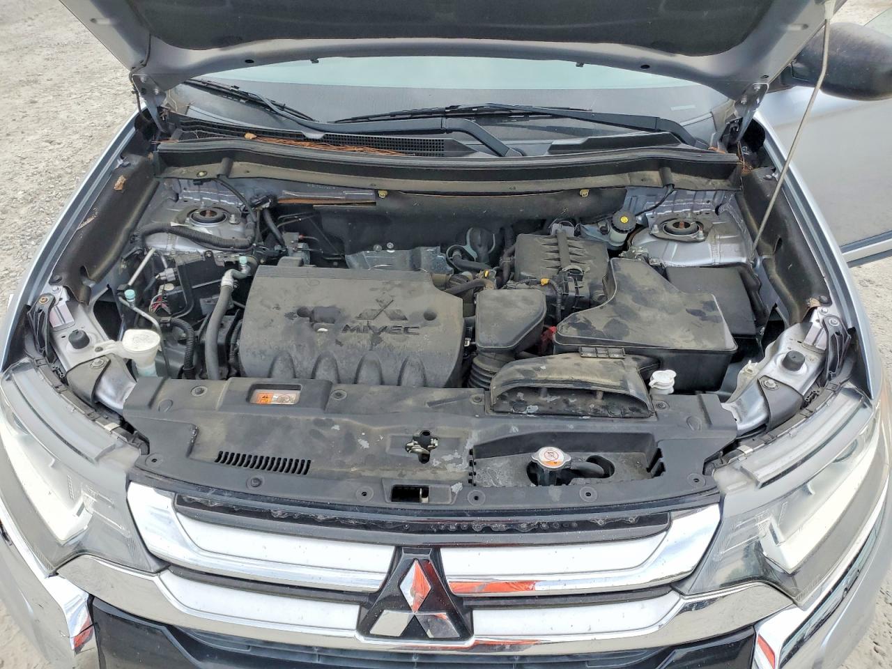 Mitsubishi Outlander Es
