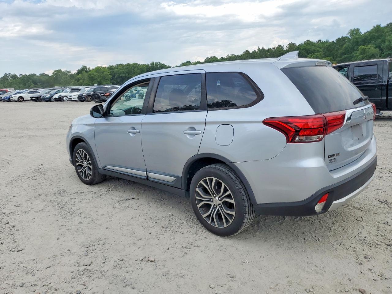 Mitsubishi Outlander Es