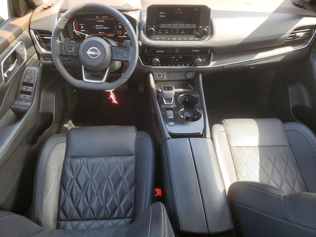 Nissan Rogue Platinum