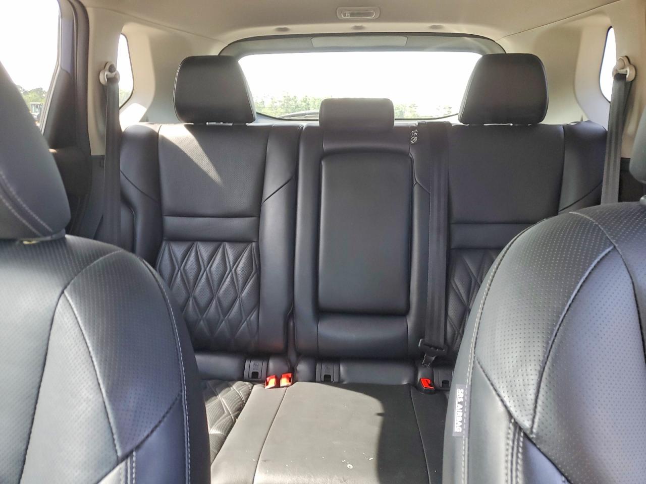 Nissan Rogue Platinum