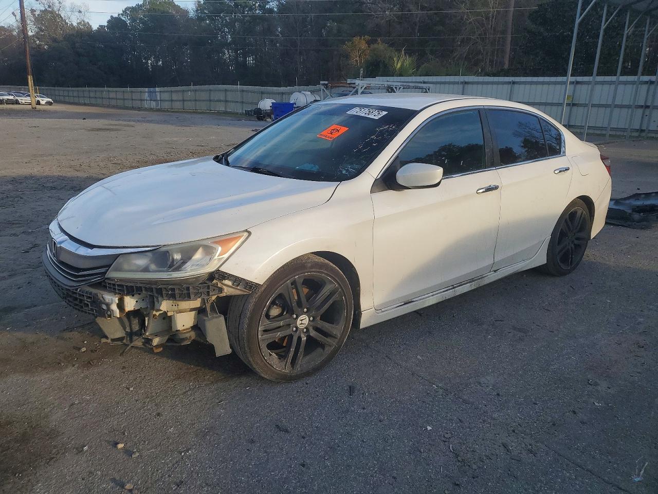 Salvage Honda Accord Image