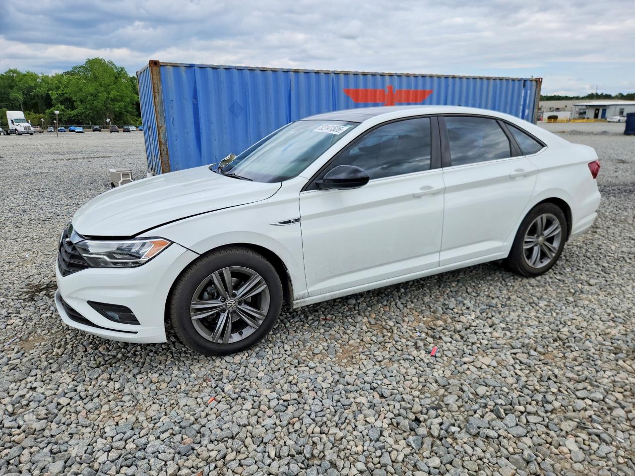 Salvage Volkswagen Jetta Image