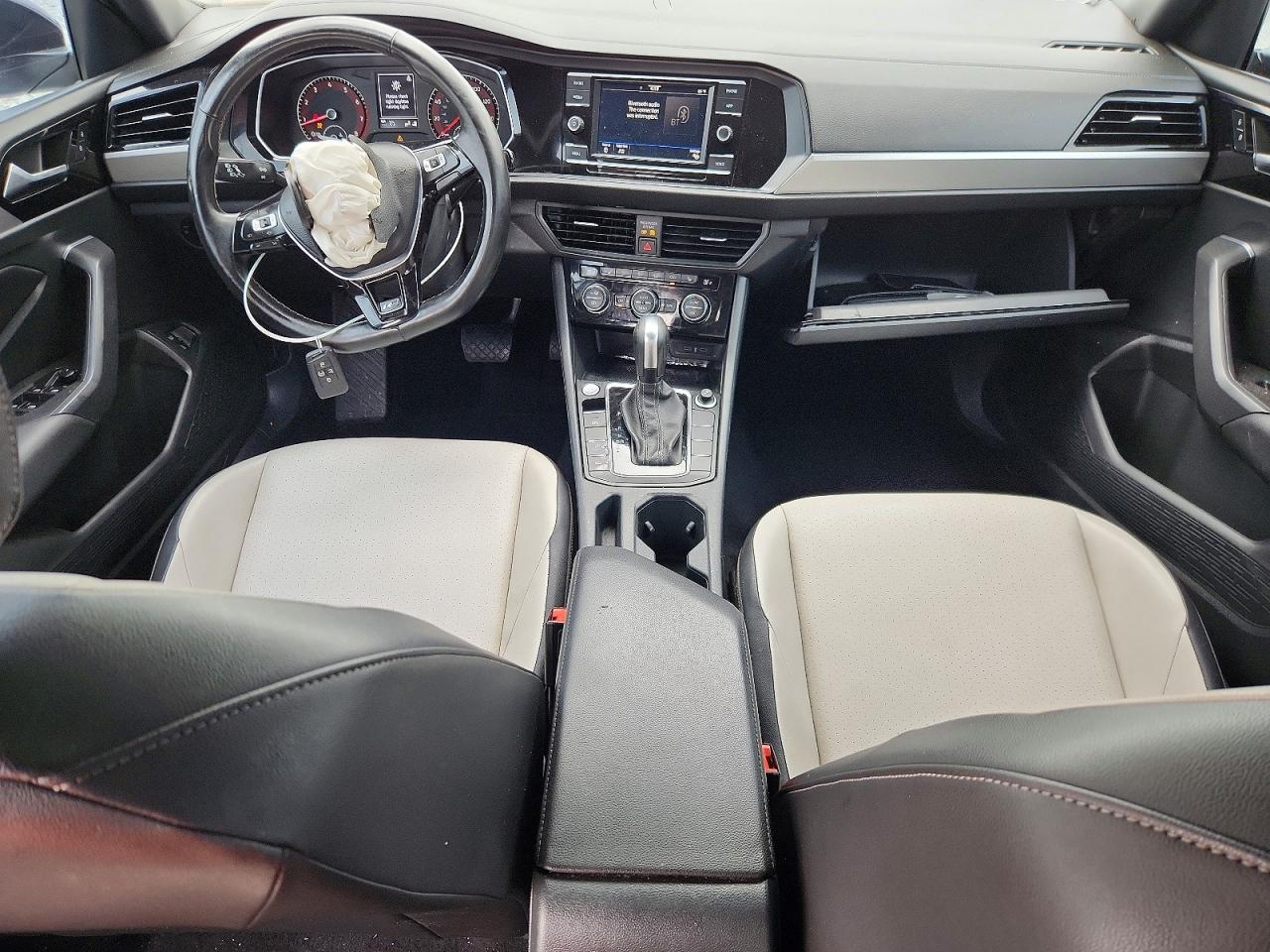 Volkswagen Jetta S