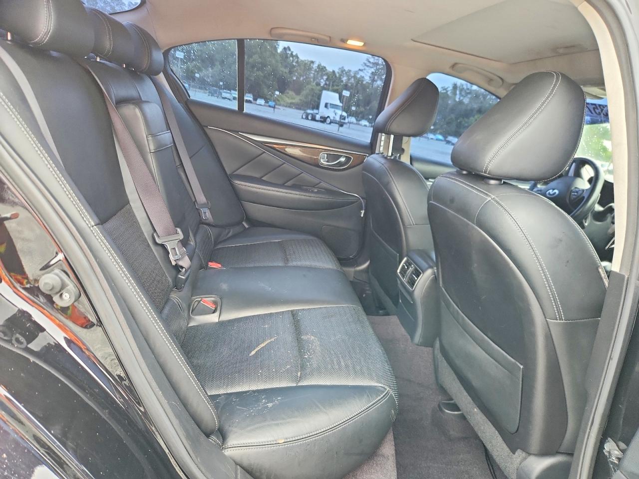 INFINITI Q50 3.0t Premium