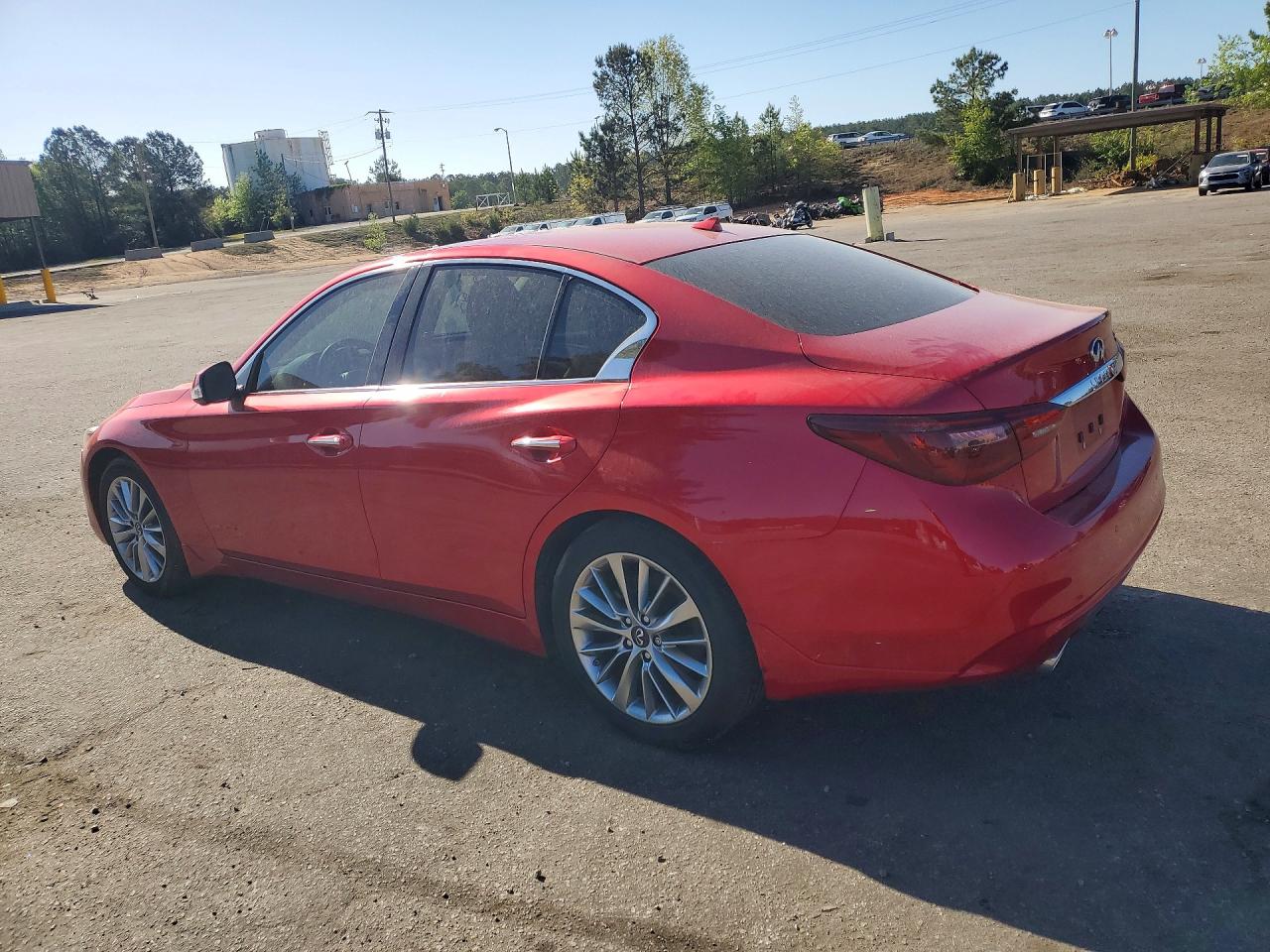 INFINITI Q50 Luxe