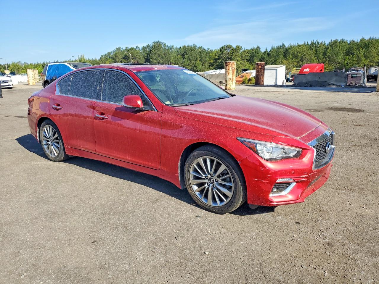 INFINITI Q50 Luxe