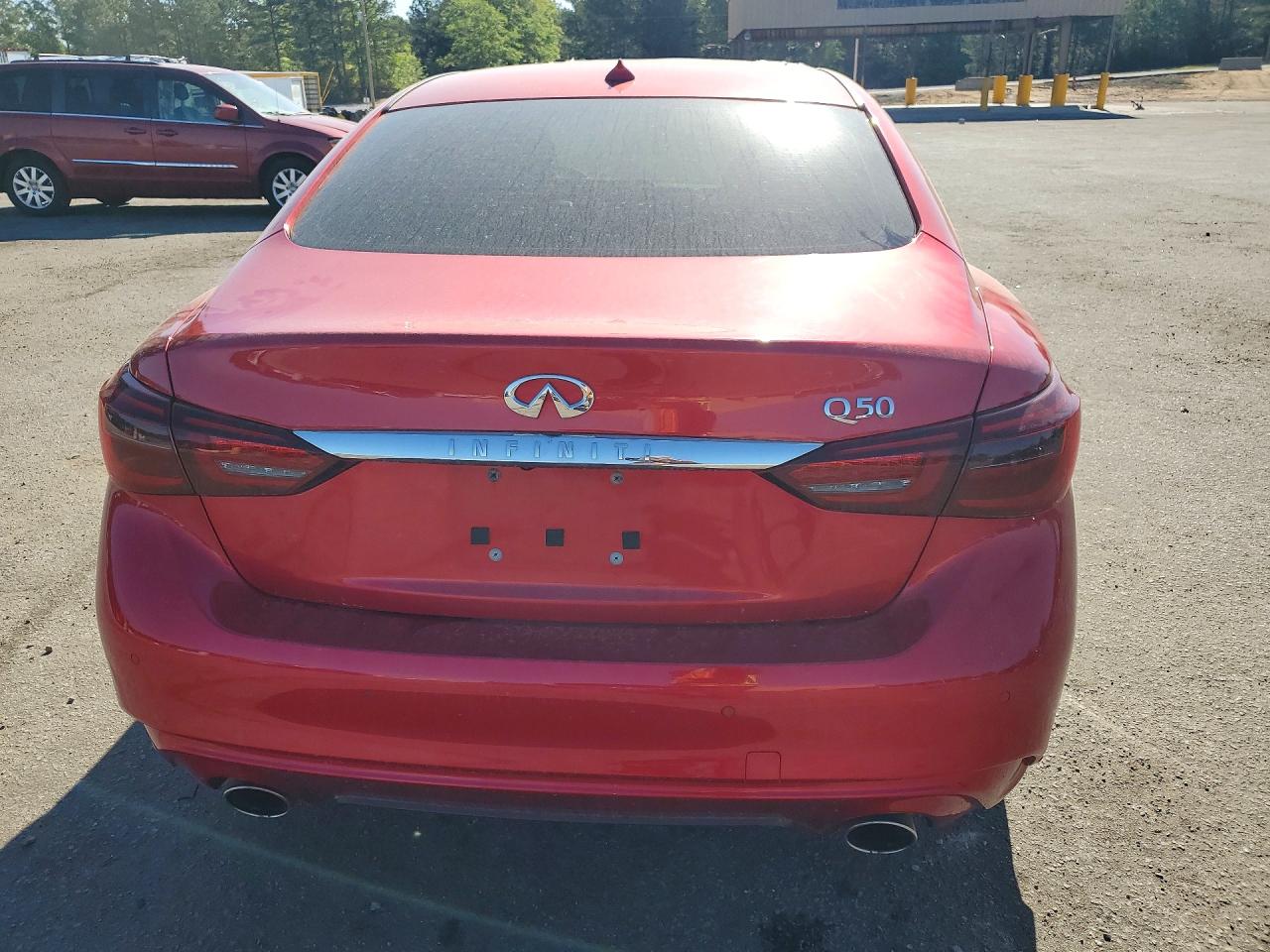 INFINITI Q50 Luxe