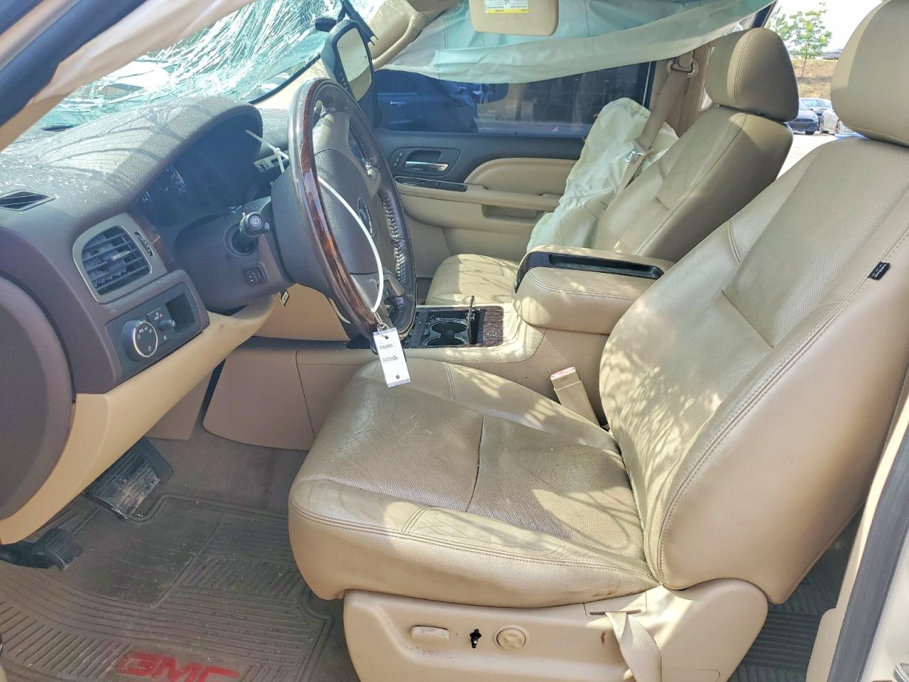 GMC Yukon Denali