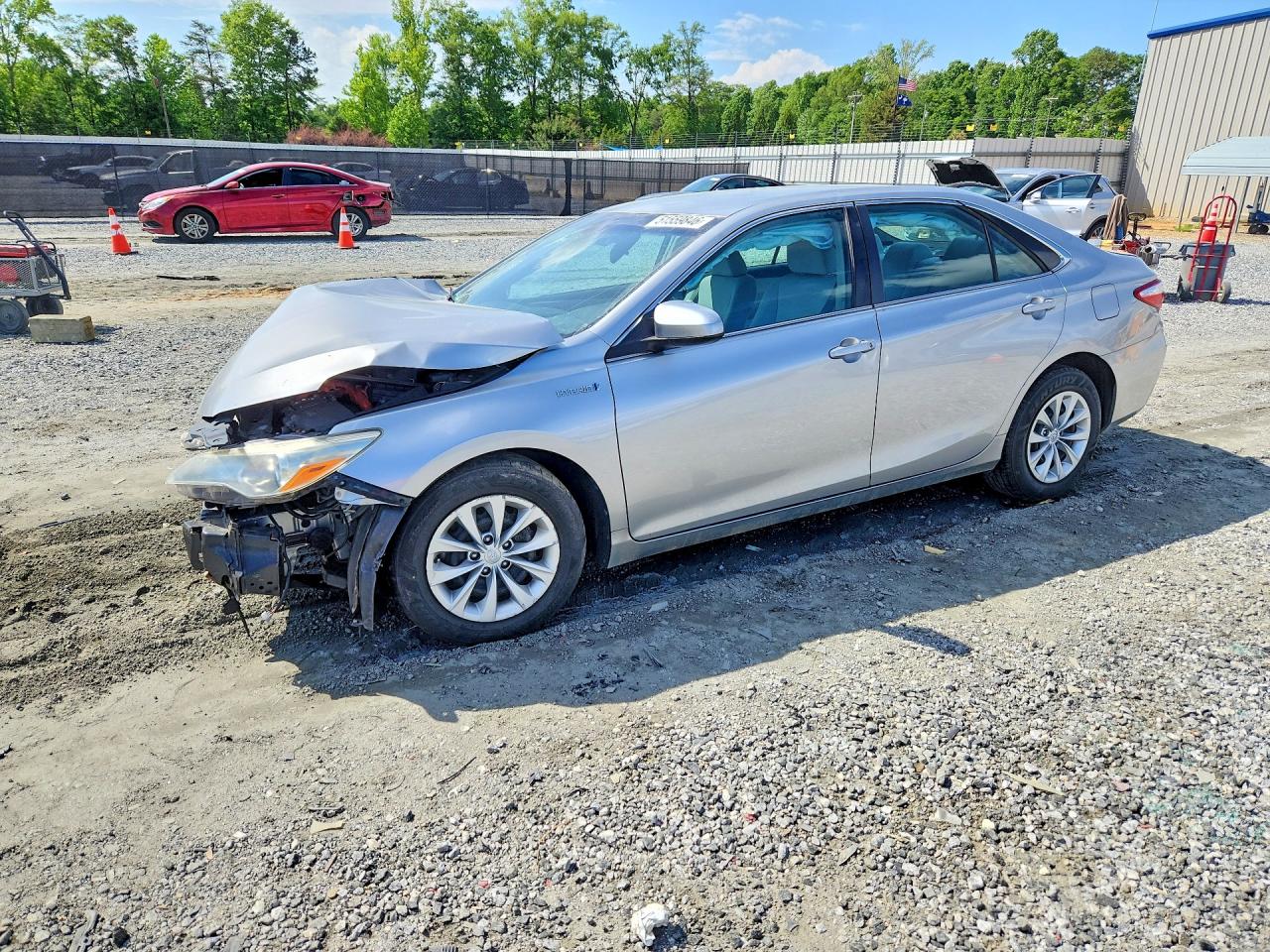 Salvage Toyota Camry Image