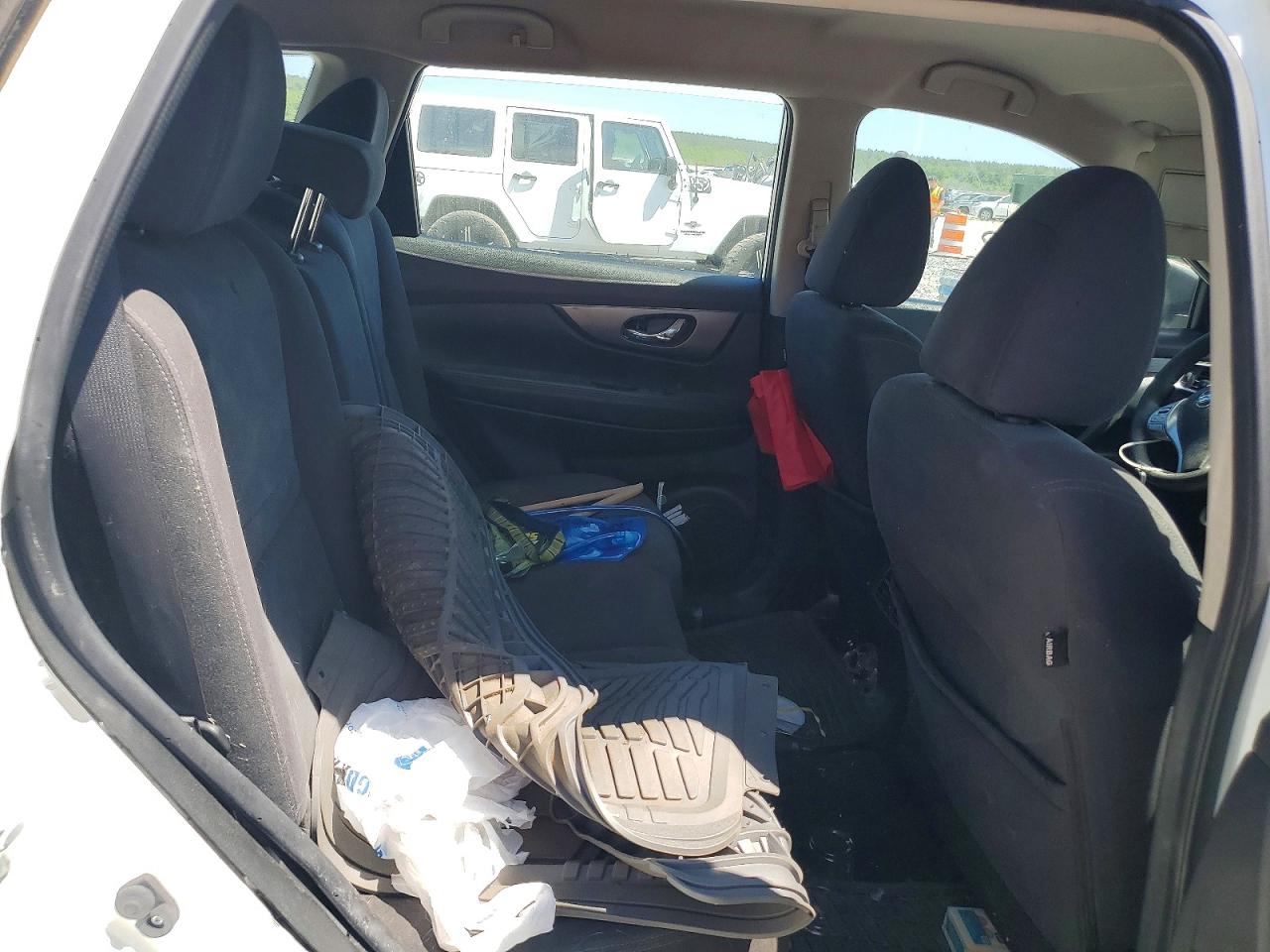 Nissan Rogue S
