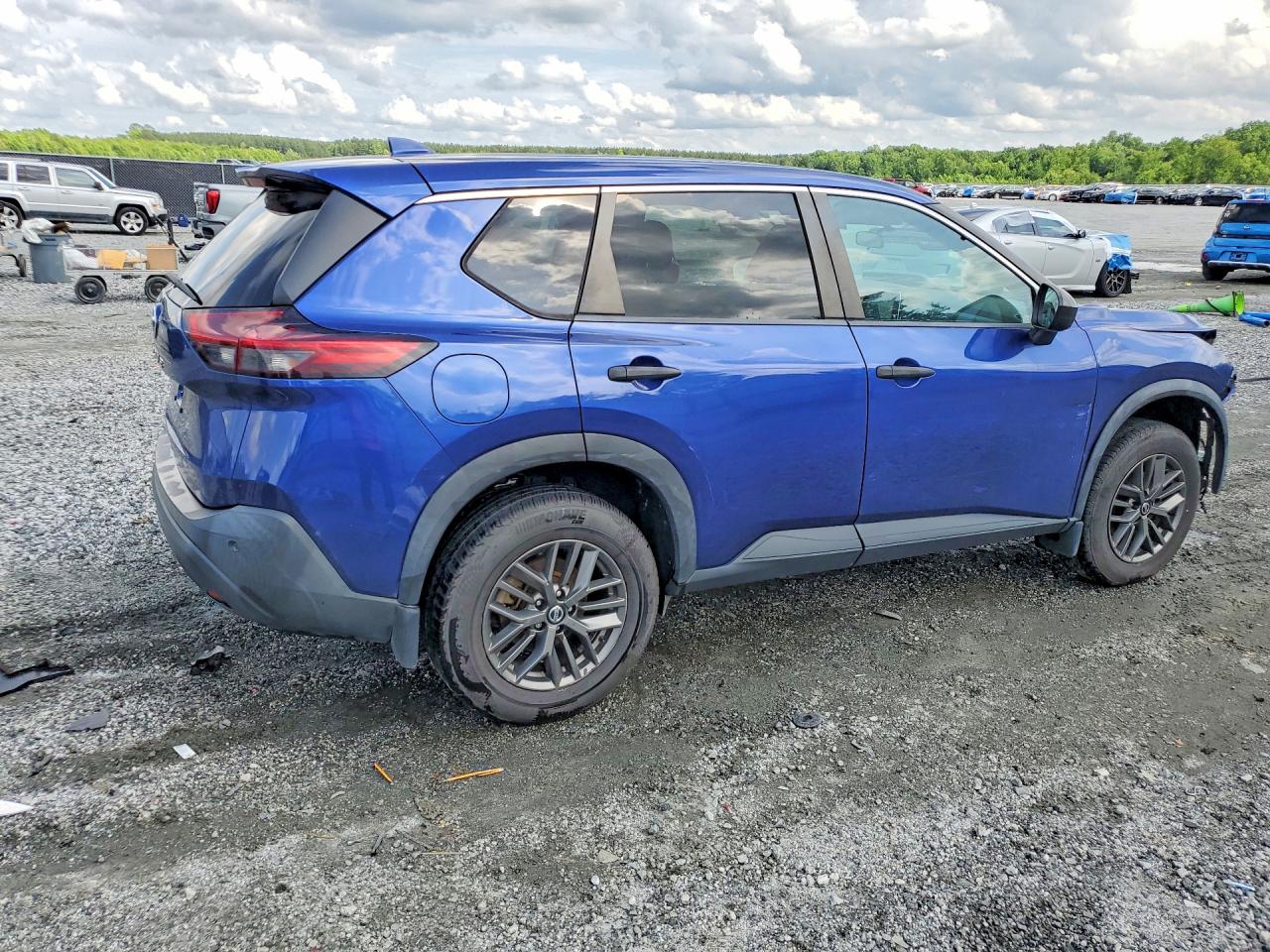 Nissan Rogue S