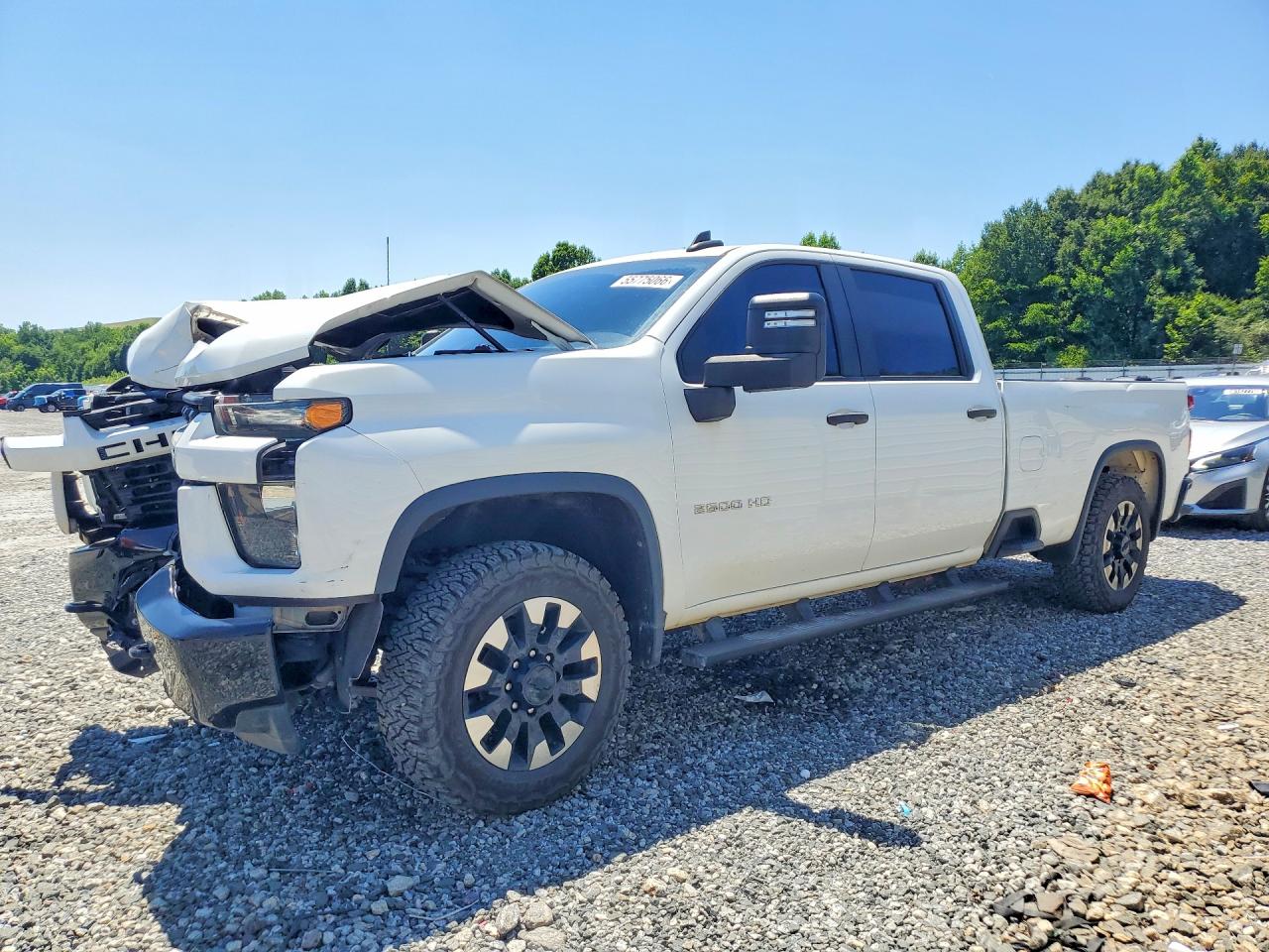 Salvage Chevrolet Silverado Image