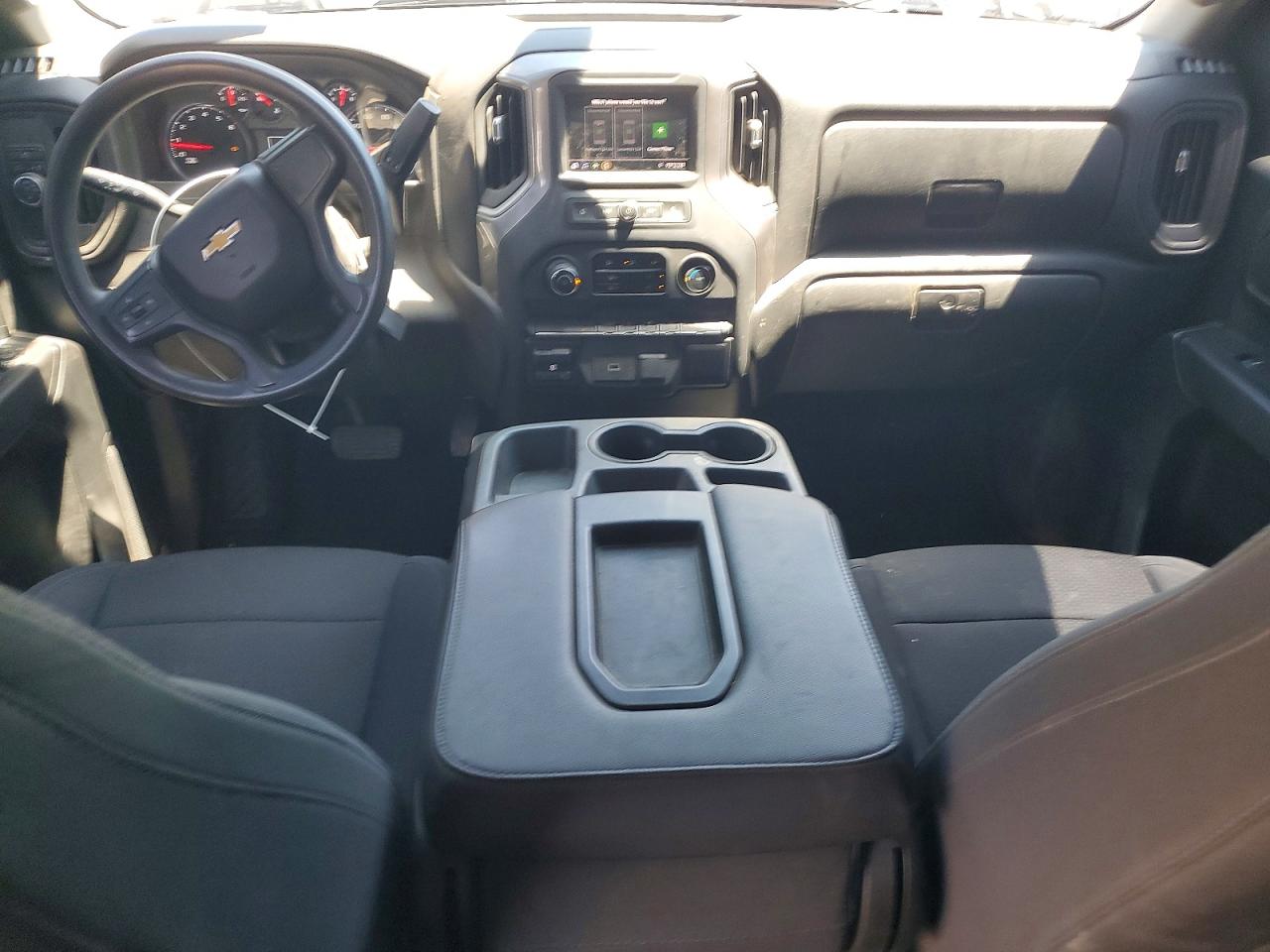Chevrolet Silverado C2500 Custom