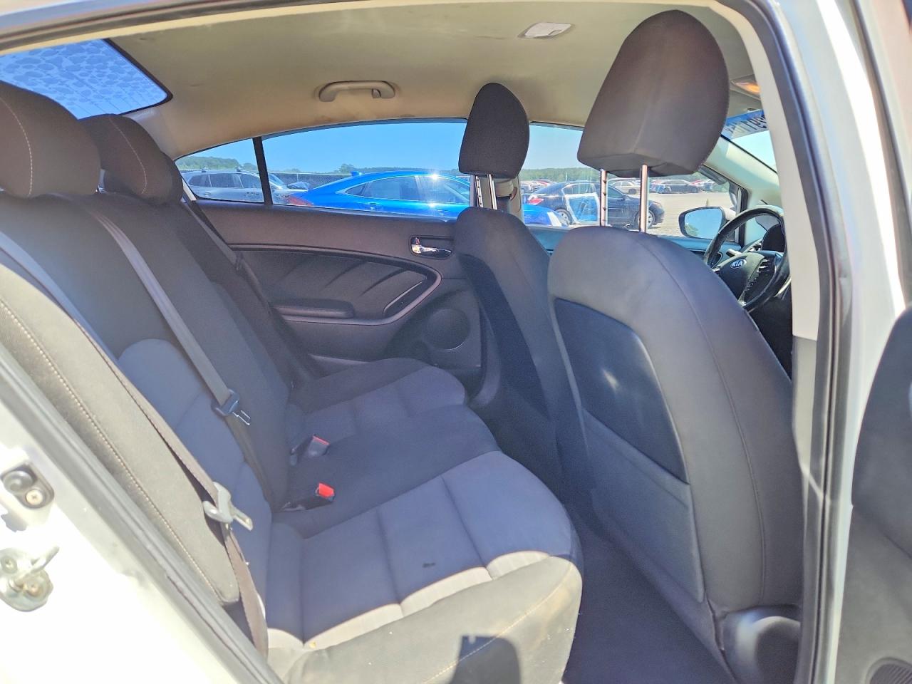 Kia Forte S
