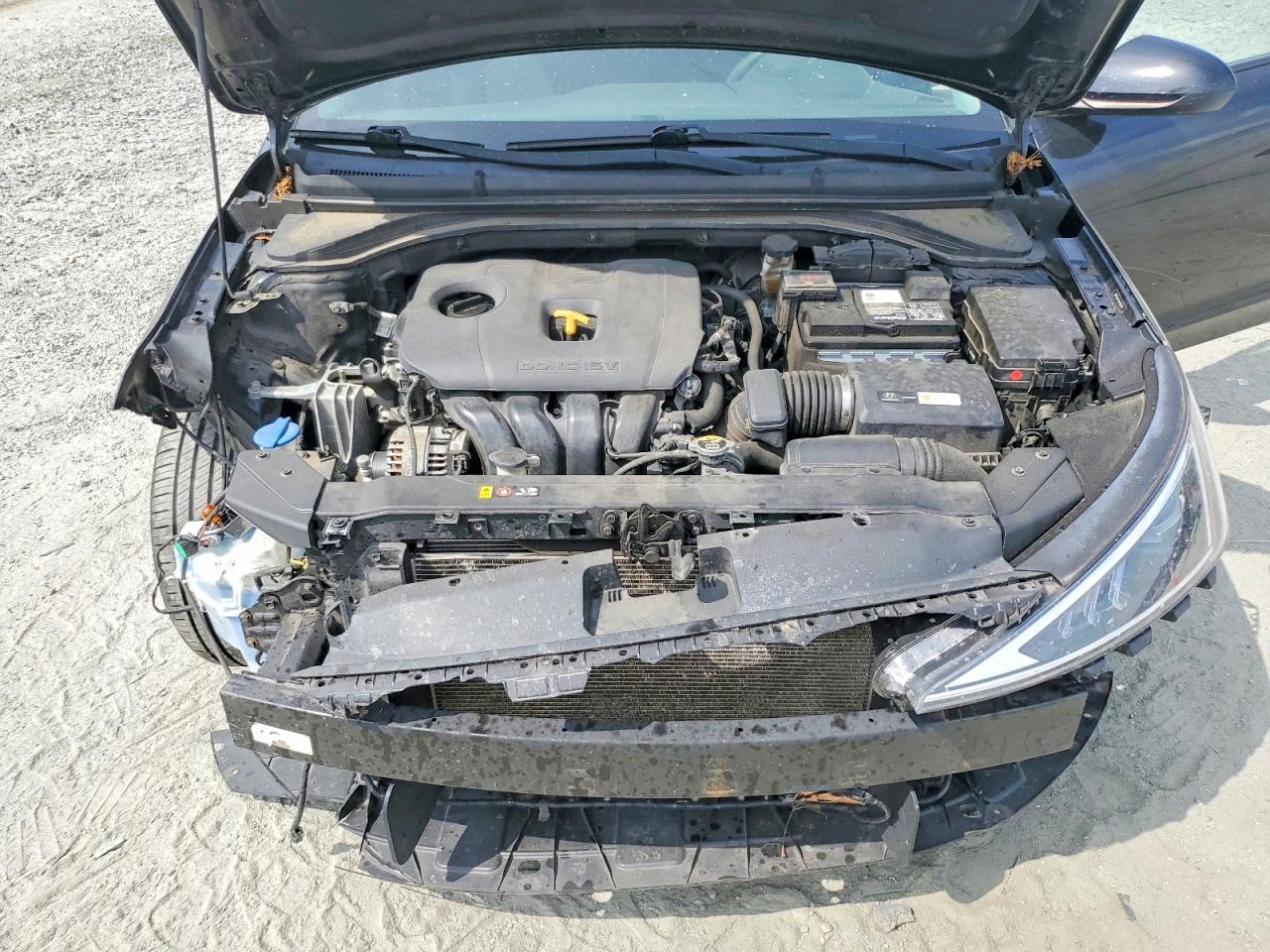 Hyundai ELANTRA Sel