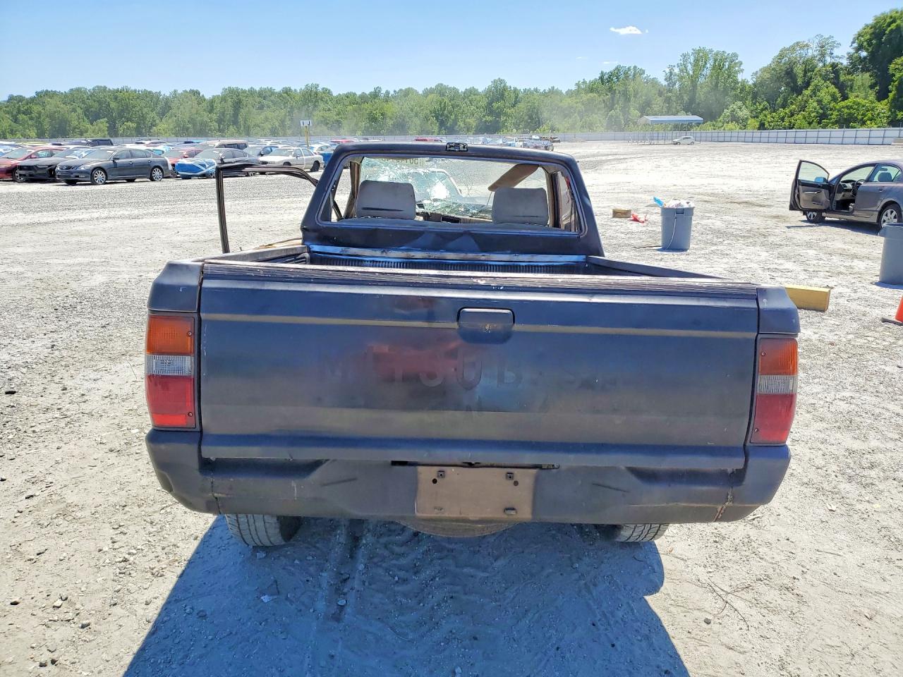 Mitsubishi Mighty Max