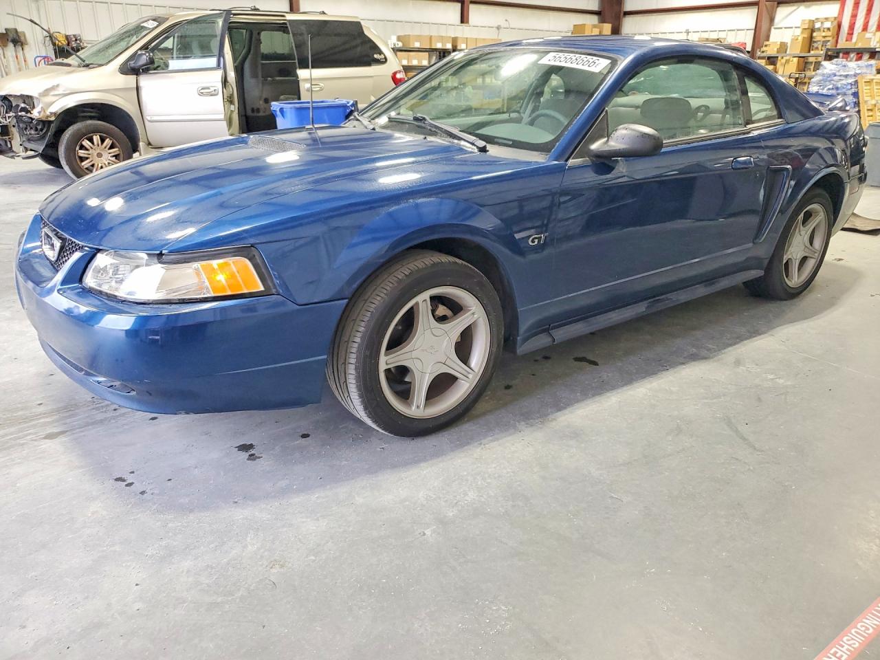 Salvage Ford Mustang Image
