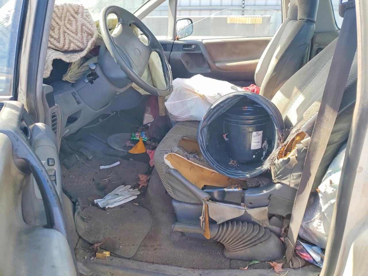 Toyota Previa Deluxe