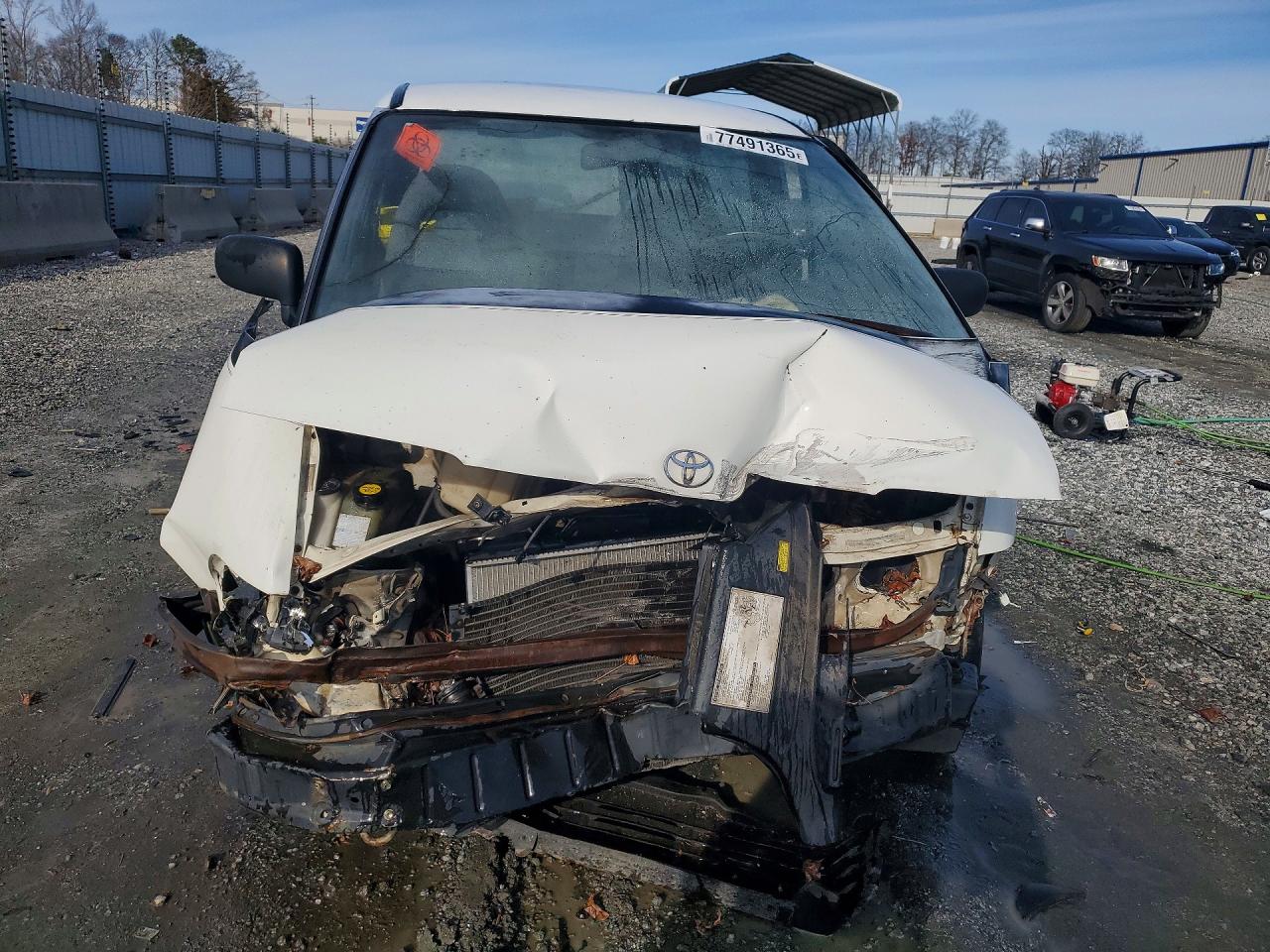 Toyota Previa Deluxe